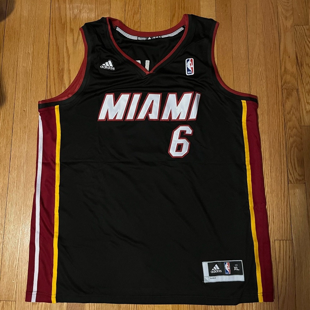Lebron Jersey - Not authentic. Customized. Men’s X-Large. Never worn.